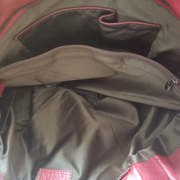 Garnet Red Handbag with Extra Wide Strap - Picture 2 of 8